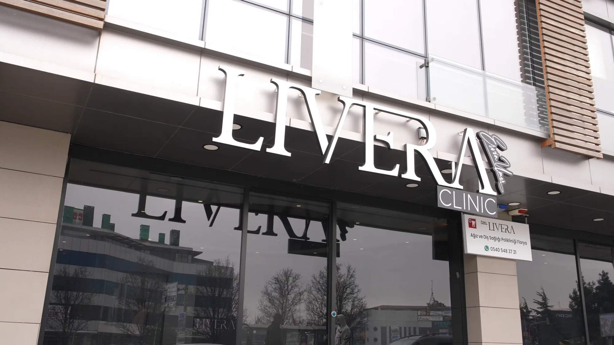 Livera Clinic - photo 12